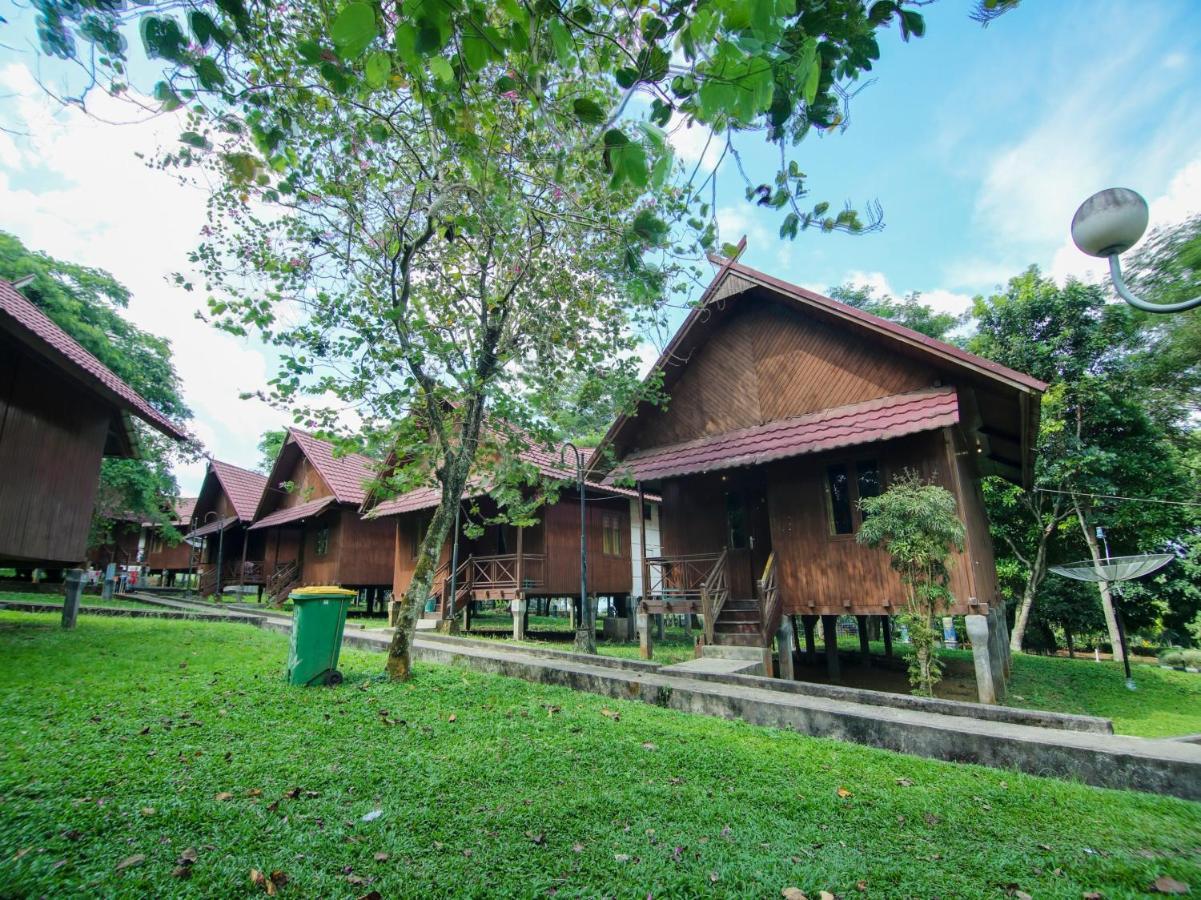 Oyo 3475 Villa Ex Mtq Pagaralam Exterior photo
